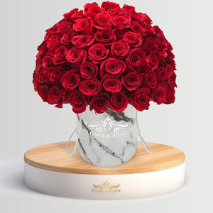 Signature Red Roses In a Box